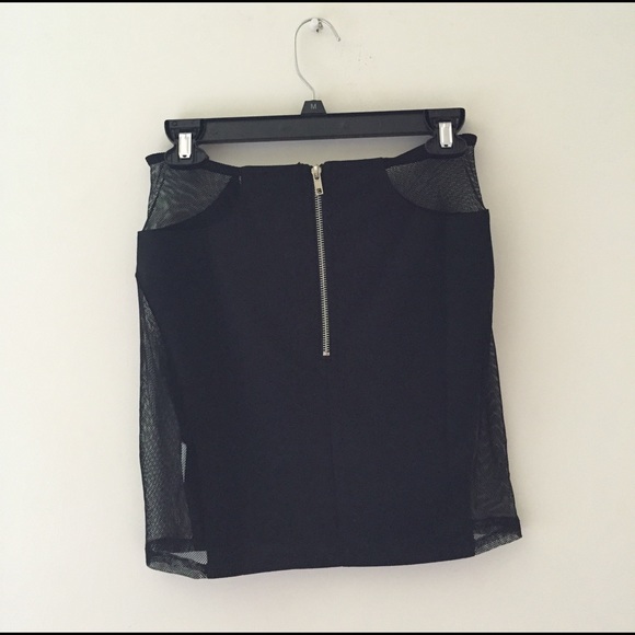 Tobi | Mesh Mini Black Skirt - Picture 3 of 3